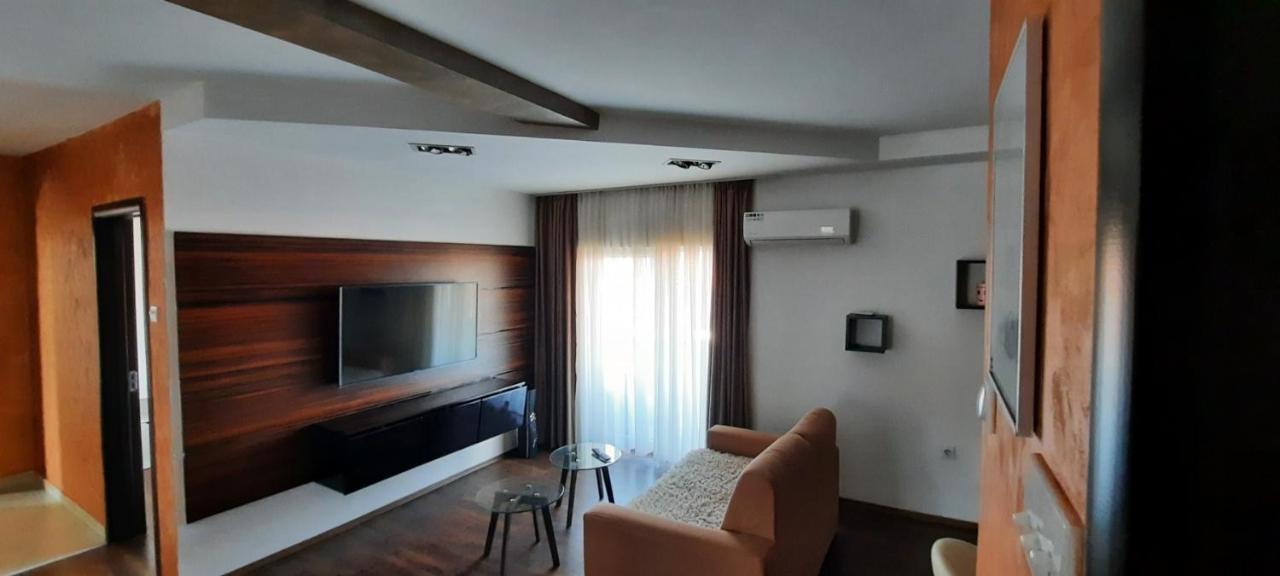 Apartment 11 *