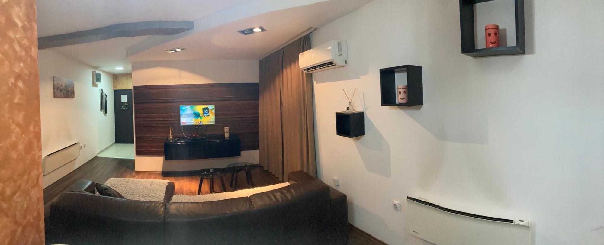 11 Apartment